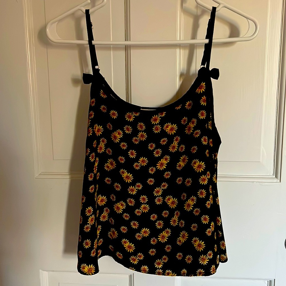 Flowy crop top